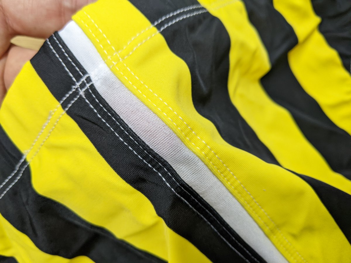 GoodsHeart_Odo's tweet image. 入荷 夏はセクシー水着 お尻の割れ目ラインが白いシースルーで透ける仕様 
#海パン #警告ライン #阪神タイガース #トラテープ #スケスケ