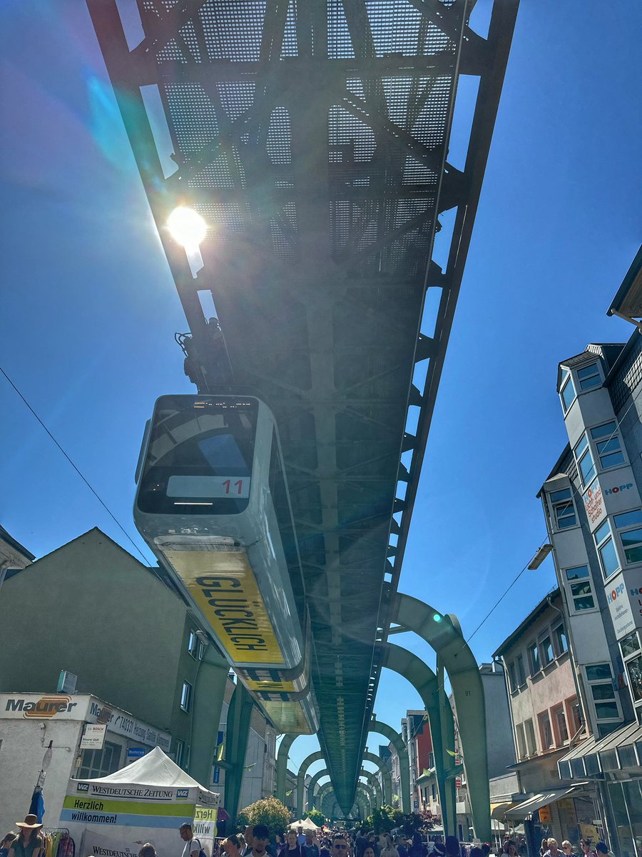 Guten Morgen #Wuppertal - schwebt #glücklich #Schwebebahn #aboutyesterday