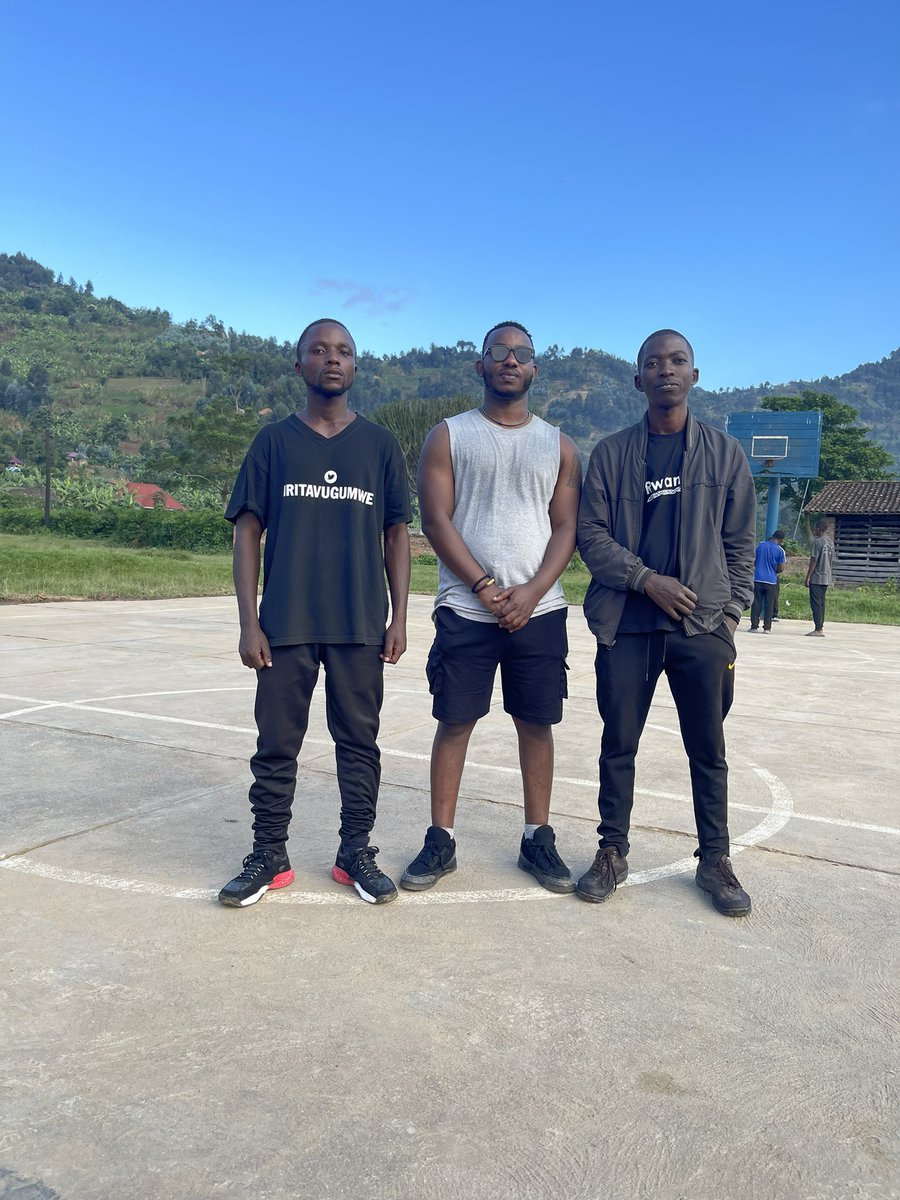 CREATIVE ZONE tweet media