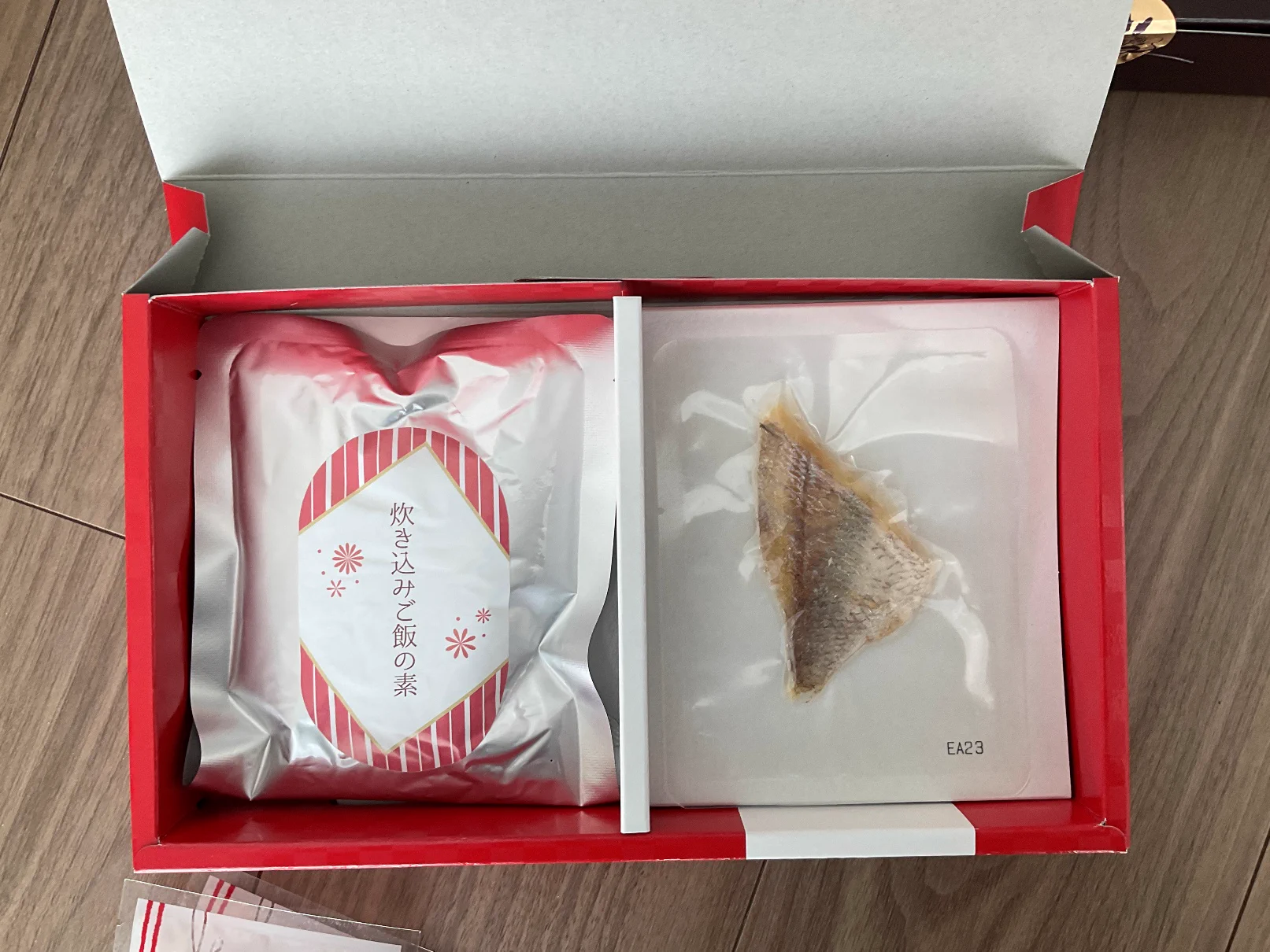 いくらなんでも酷すぎる！？カタログギフトの写真と実物の違いに唖然・・