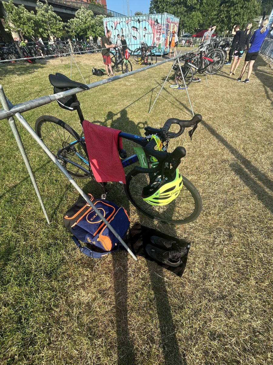 leediggle's tweet photo. Here we go again…..

Will be happy to get around

#toughrunner #bristoltri https://t.co/2gTg1BZAA7