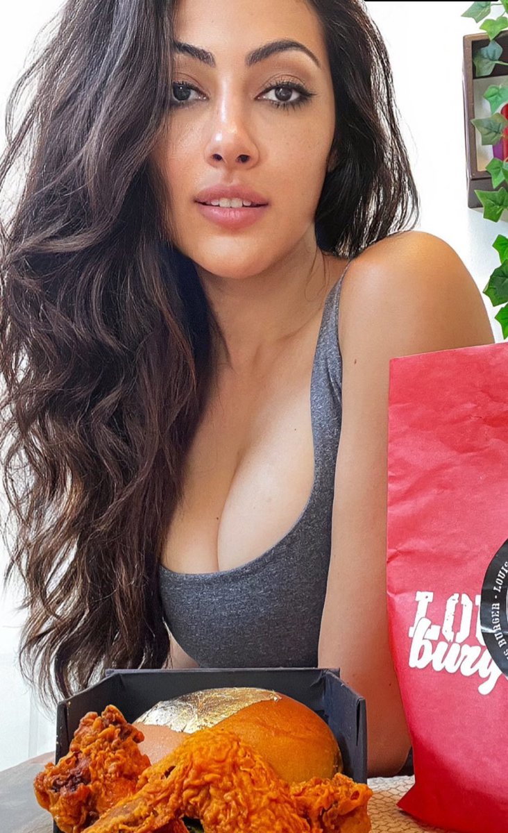 FxwmL6kagAEZluV?format=jpg&name=medium