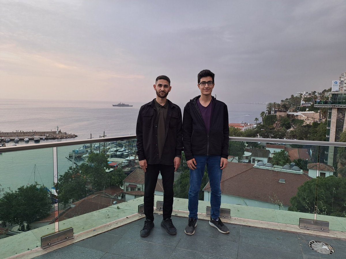 بِسْمِ الله 
İmam Rıza (a.s) şöyle buyurmuştur:

"Bir kişi günahlarının kefaersini vermeye kadir olamaz ise  Peygamber'e ve onun pak ehlibeytine çok salavat getirsin, çünkü bu salavat  günahları def eder." 
 
A Al-Amali lis-sadug, sayfa 131.
اللهم عجل لولیک الفرج