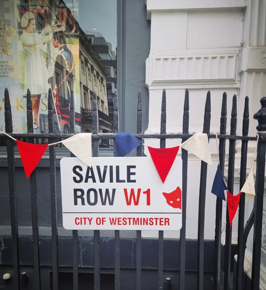 Savile Row next week!!!

Due to a trunk show taking our usual spot for the whole week, we've moved to the Friday seeing you on 9th June.

Only a couple of slots remaining so please get in touch asap.

Made entirely by our hands in our workrooms in the City of Hull.

#Madeinhull