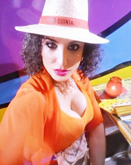 Jully Caldas Nativa Spa Beach’s pics and videos