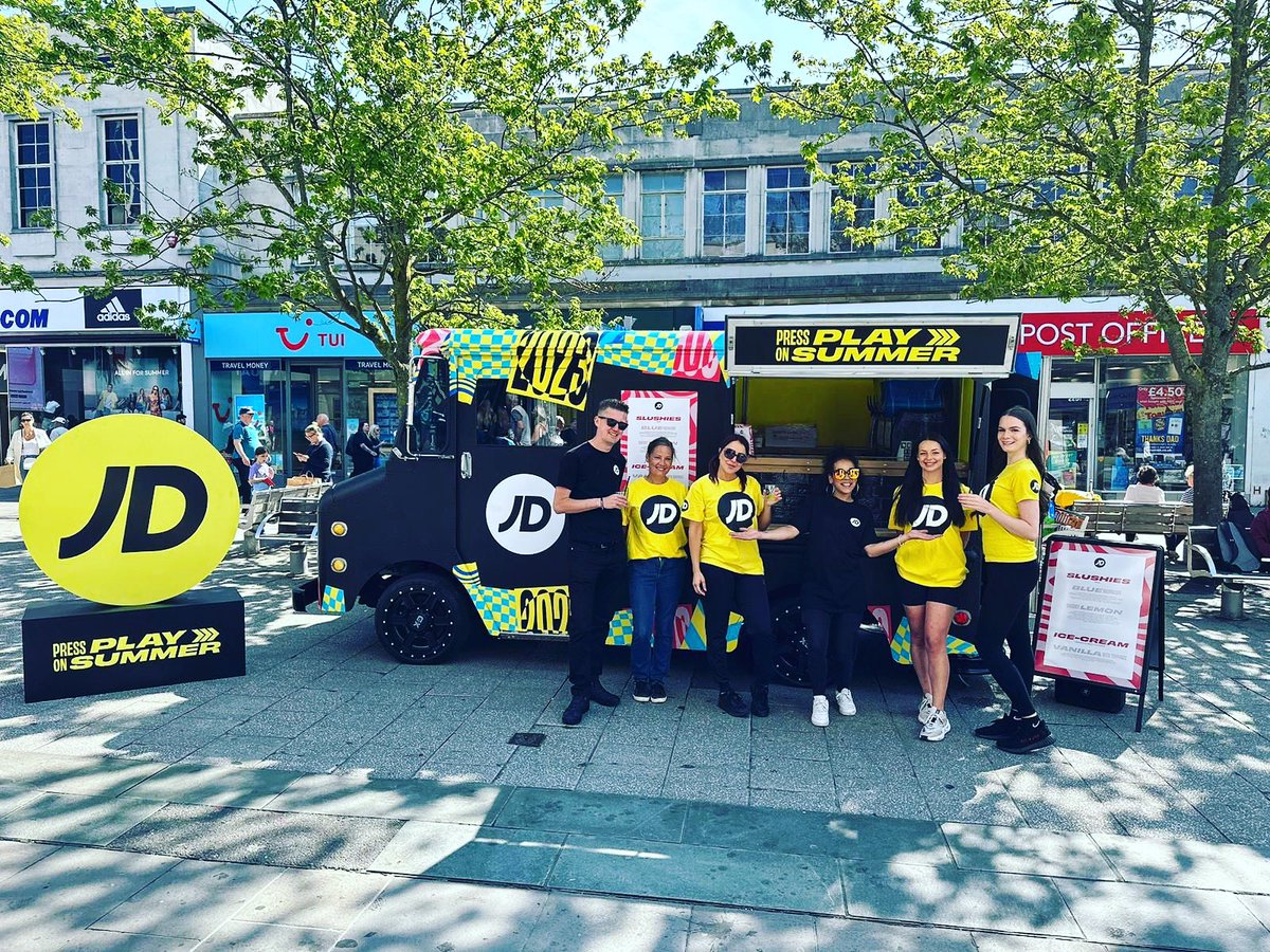 brandonwright5's tweet image. Fantastic day yesterday working the Southampton leg of @JDSports events tour ☀️Summer has officially just kicked off 🙌 #WeMakeEvents