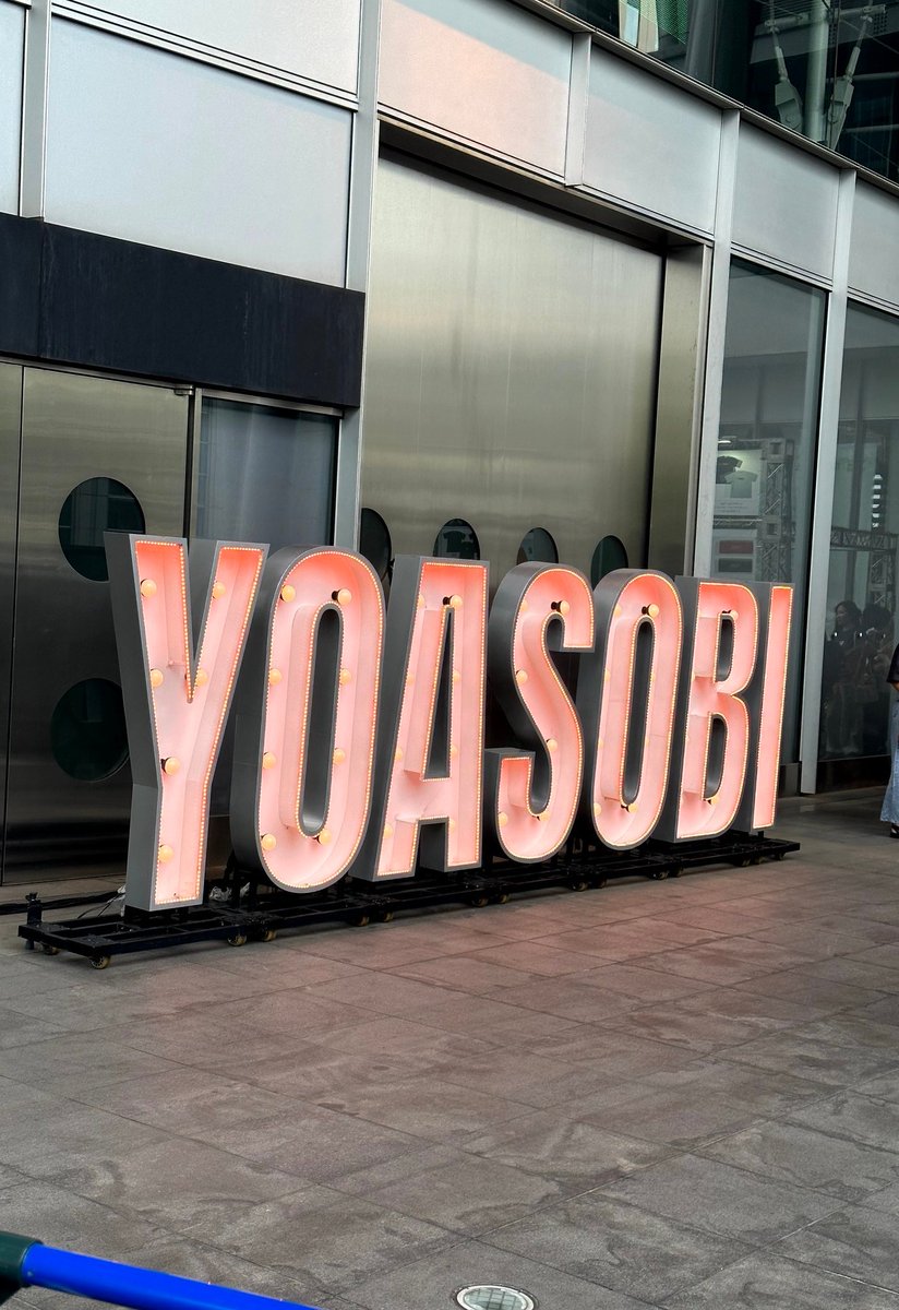 videoRING2022's tweet photo. 今日はYOASOBIのライブに来てます。

#YOASOBI 
#YOASOBI電光石火 
#さいたまスーパーアリーナ https://t.co/tZNzUsbdUR