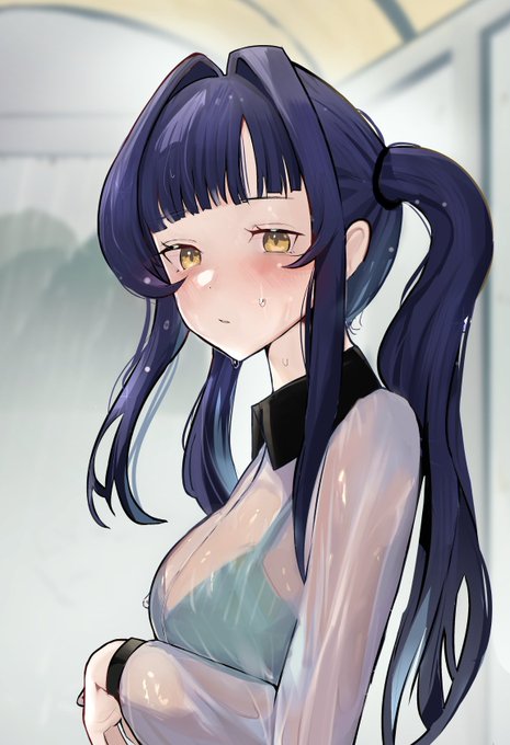 #創作
#OC
突然の雨な中駆け込んだ先で

「…あまりこっちはみないでくださいね」 https://t.co/VqIpsGHELP