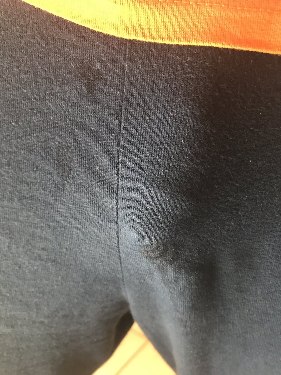 KuschelMuki's tweet photo. Guten Morning Strongshorty….
#calvinklein #boxerboy #skaterboy #smelly #ck #soxx #socker
#adidas #ckfan https://t.co/JlaHMLbAPD
