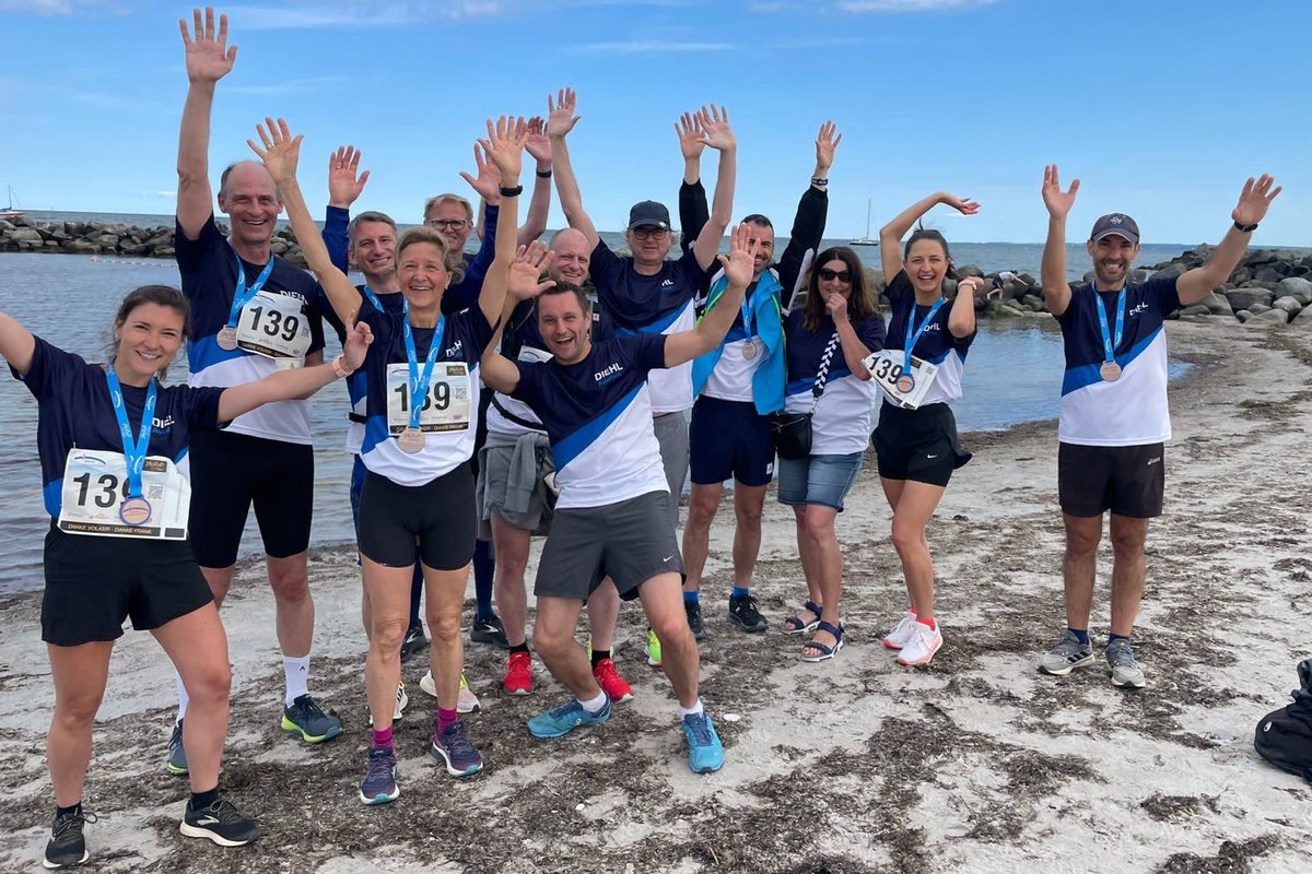 DiehlAviation's tweet photo. Run between the seas 2023: we crossed the finish line! @diehlaviation participated in the famous relay race & ran from the North Sea to the Baltic Sea, covering a total distance of almost 90 km. What a great team achievement! #DiehlAviation #LaufenIstUnserLeben #LzdM https://t.co/hPYXTK7RdM