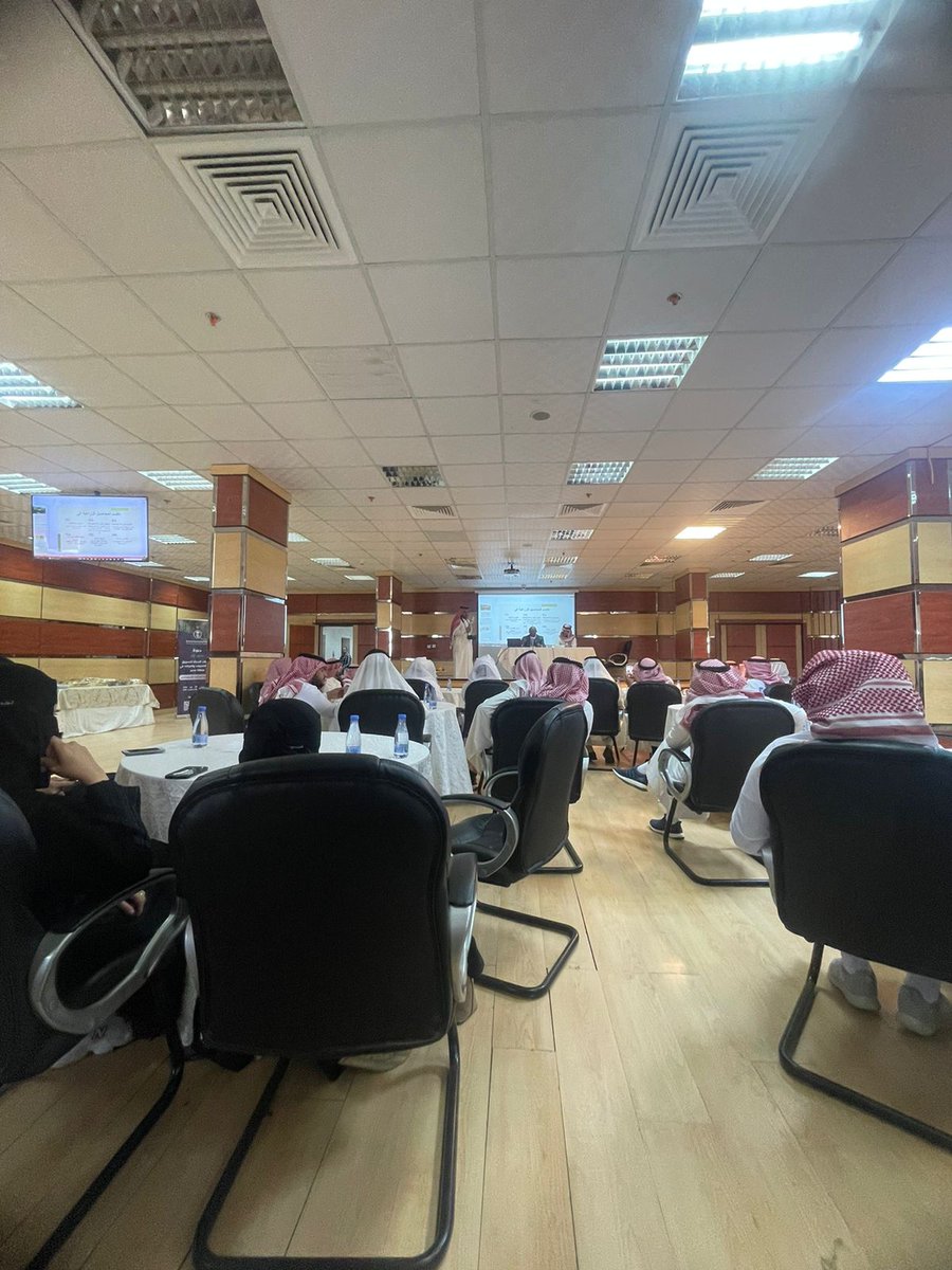 gtk237's tweet image. مبادرة الجمعية التعاونية الزراعية التسويقيةبخميس مشيط ضمن مشروع تطوير آليات التسويق الزراعي في فرع وزارة البيئة والمياه والزراعة بأبها  كان عنوان اللقاء الاتجاهات الحديثة للتسويق الزراعي للخضروات والفواكه في منطقة عسير 
يوم الثلاثاء ٣٠ مايو ٢٠٢٣ 
#خميس_مشيط #أبها #عسير