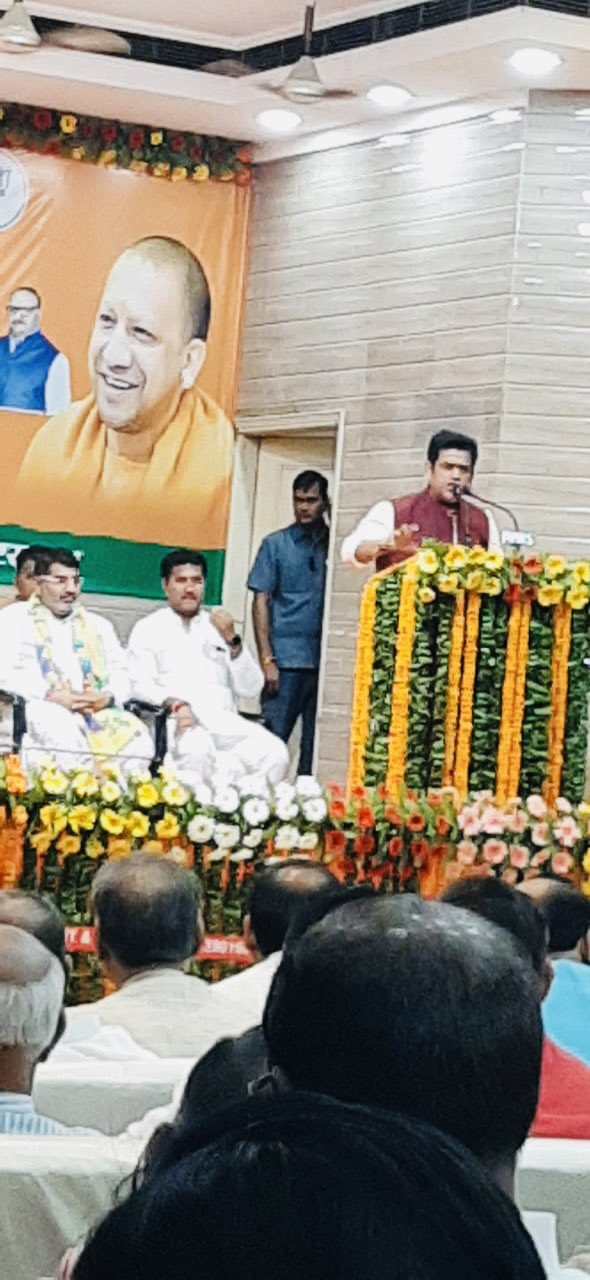  पीएम मोदी के विजनरी नेतृत्व से विश्व में जमी भारत की धमक: सीएम योगी 