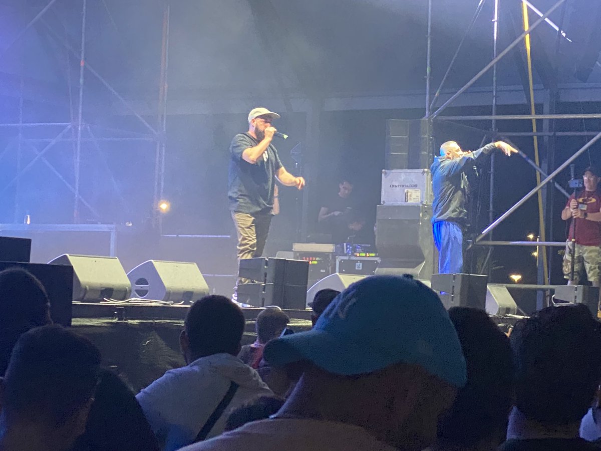 aitor_cl's tweet photo. @FALSALARMA1 lo reventasteis ayer, otro grupo top del panorama del hiphop de España. Gracias por asistir ayer sois muy grandes https://t.co/p8cI6m1kG8