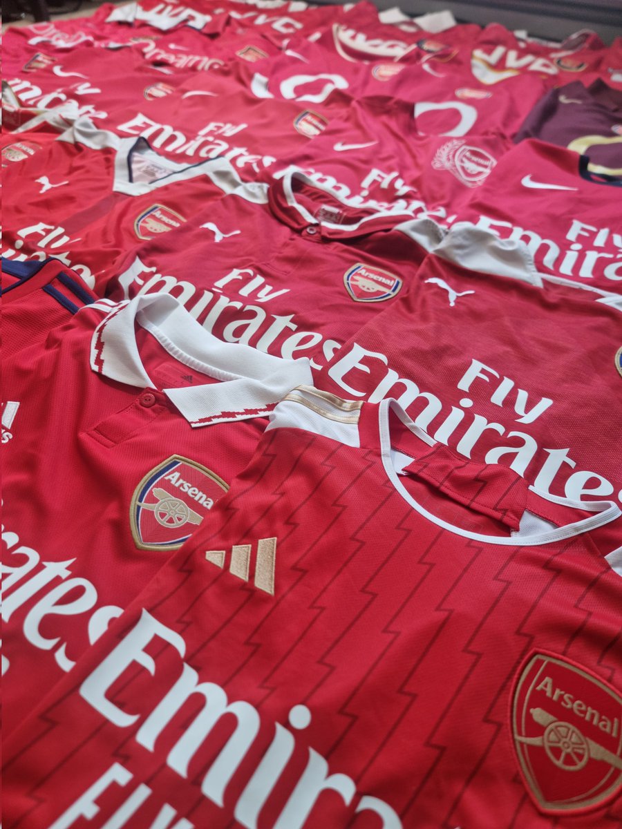 World of Shirts tweet media
