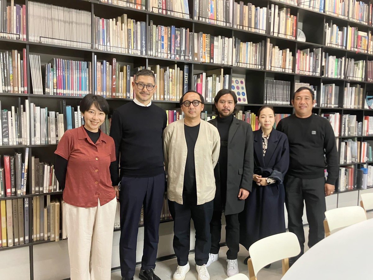 When I was in Japan, I was invited by Moeko San and met Yoshiaki San at the Nippon Design Center, hopefully later when I return there I can meet Hara San <a href="/haraken_tokyo/">原研哉</a> 🙏🏻😊