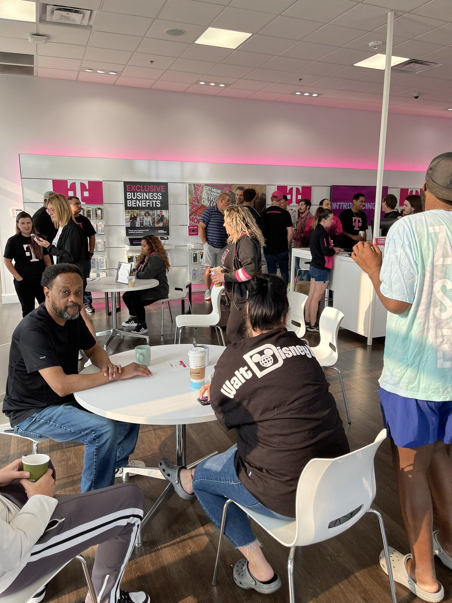 Mike Tennessee tweet media