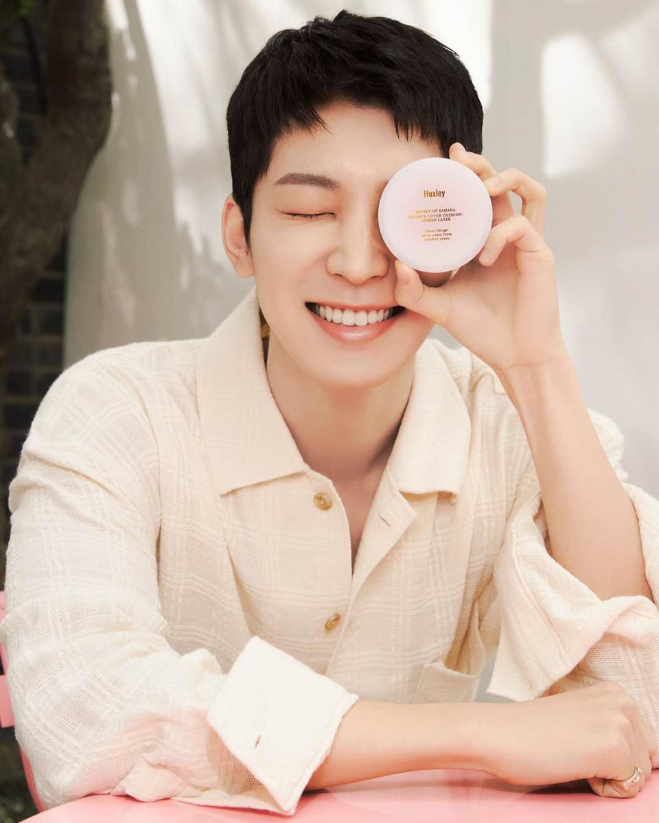 mi원우지☁️ on Twitter "Wonwoo Ig update Huxley new campaign🤗"