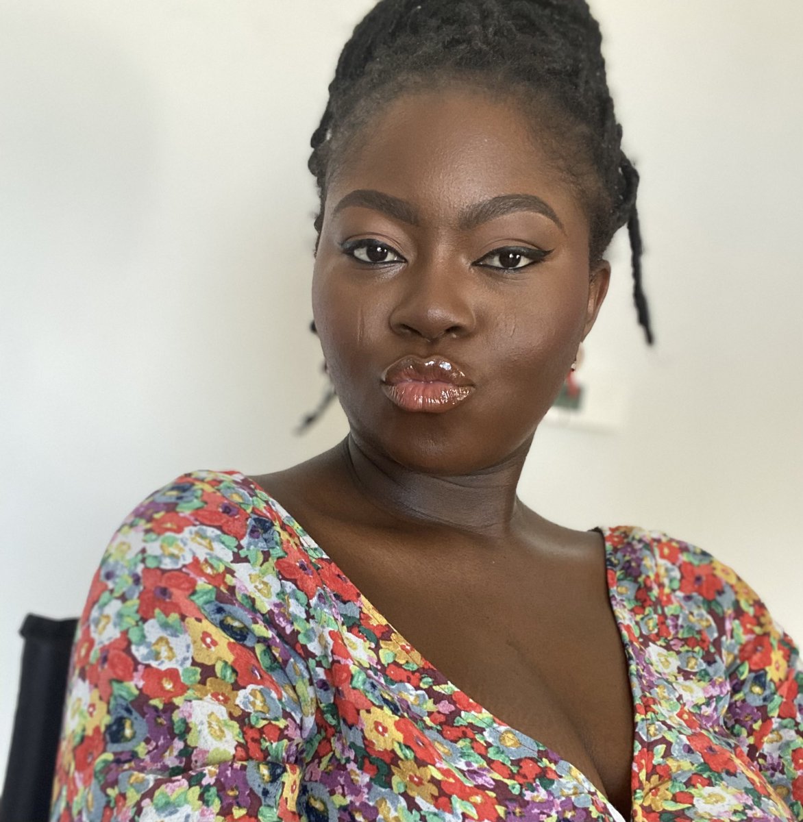 Fred again... on Twitter "RT joy_mayowa Fine girl wetin Dey worry you? 😻"