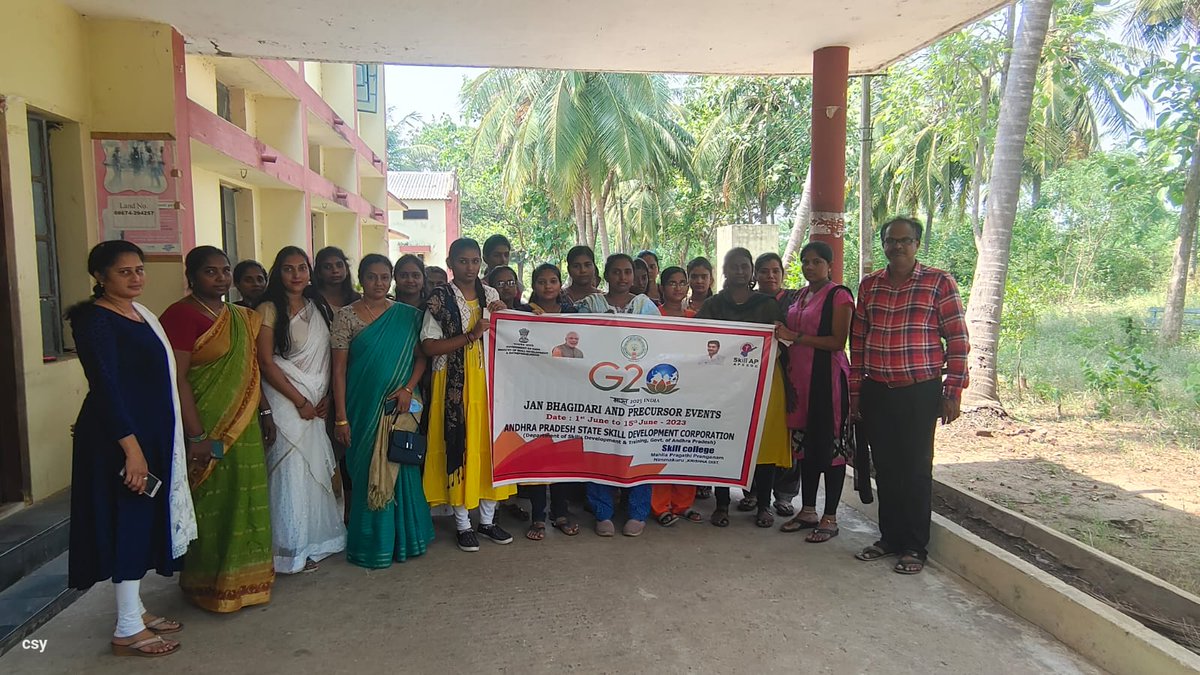 AP_Skill's tweet photo. @AP_Skill Team has Conducted
Swach Bharat Program at #SkillCollege Mahila Pranganam #Nimmakuru @KrishnaDistrict
Smt #RaniB Chief General Manager Finance @AP_Skill Head Office Visited and Participated. https://t.co/doND8KwTyg