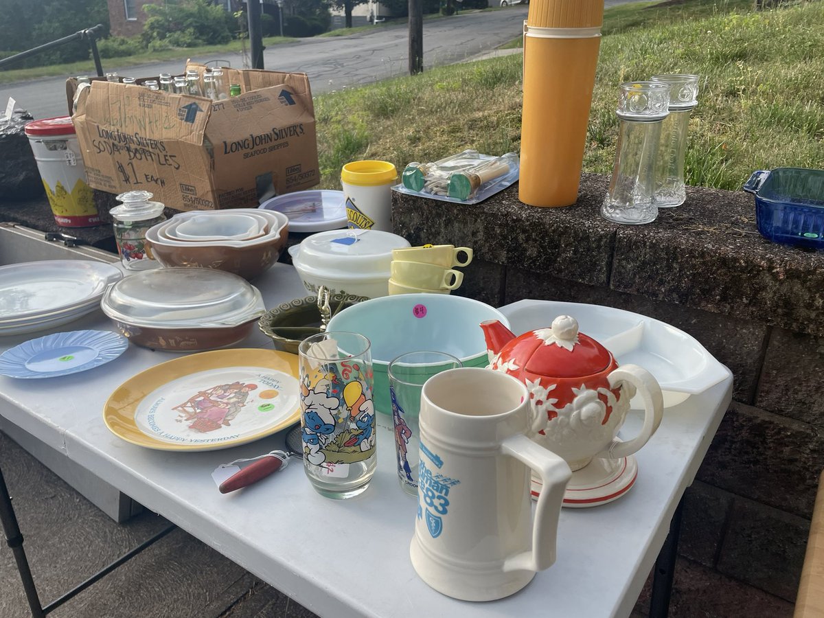 The #vintage #yardsale is on and we’re here all day until 4! Glasses, Pyrex, furniture, kitchen & home decor, toys, books, games, comic books & more! Everything priced to move! 128 Gardenia Drive, 15145 #garagesale #vintagesale #pittsburgh #vintageyardsale #vintagegaragesale