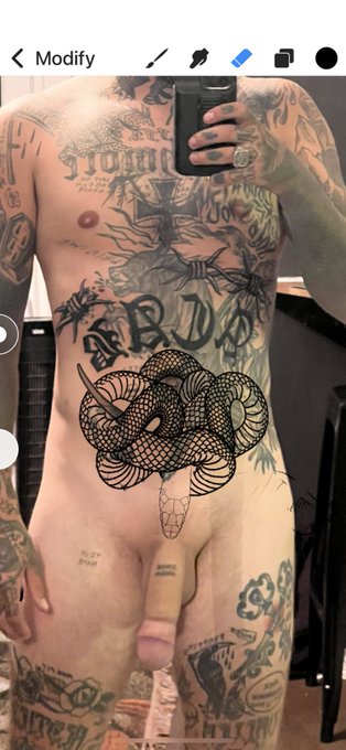 Who&rsquo;s excited for my new tattoo idea https://t.co/DSyl8c50Jw