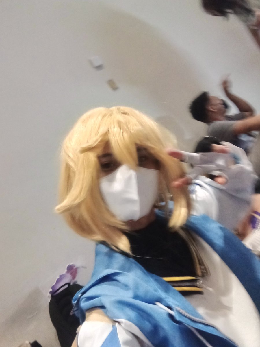 MabiRiagousaki's tweet photo. First con ever and got the 3 day pass, underwhelmed by the amount of activities available vs what was advertised

Lines were horrid as friends couldn't enter

Only thing that made it better was the company or friends made through cosplay and just dance
#CONQuest2023 #CONqueue https://t.co/W22X1IubNb