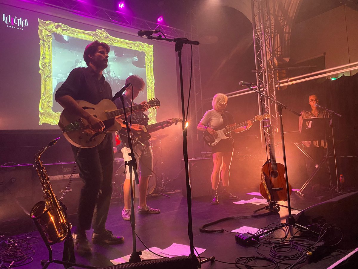 bebbydriver's tweet photo. Had such a blast last night playing bass for Diego León at @NorwichArtCentr! Hope we can do it all again soon… 🎸

📸: Rachael Crook https://t.co/0Pr626pPnM