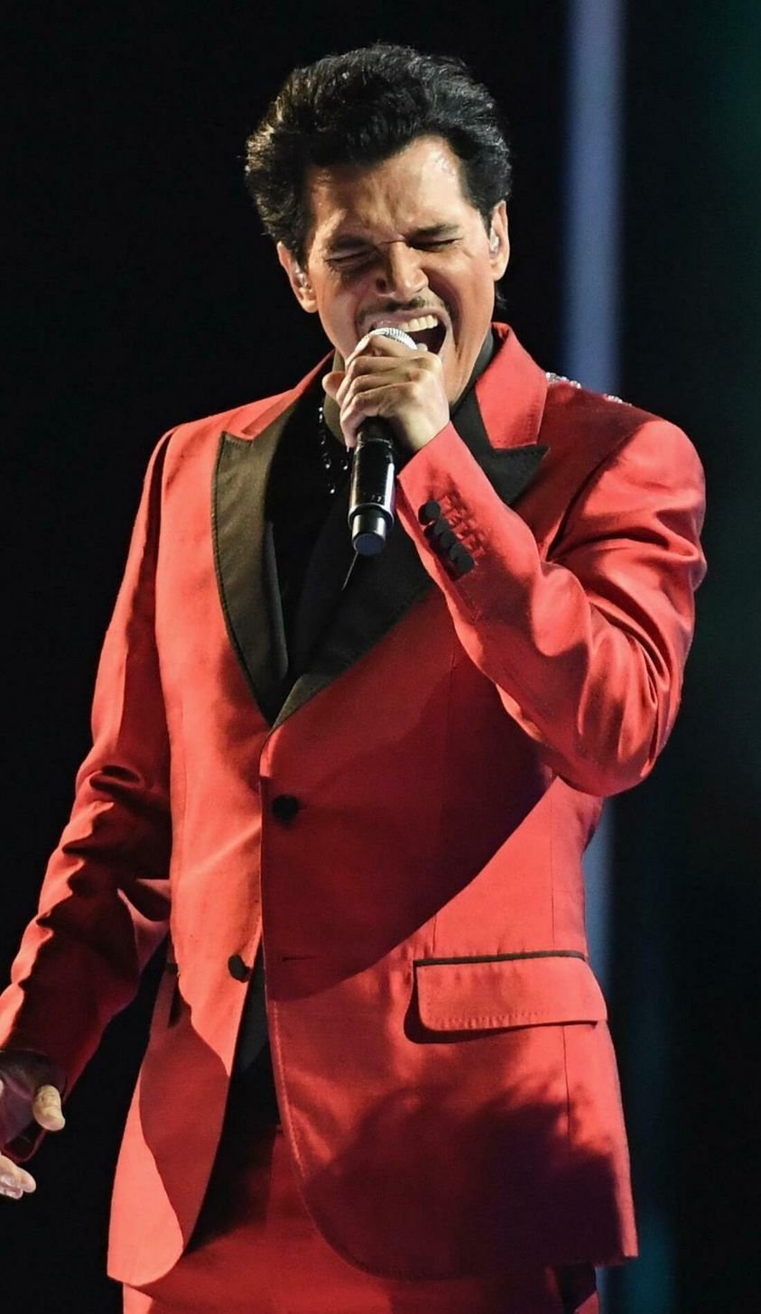 El DeBarge - June 4, 1961
HAPPY BIRTHDAY 