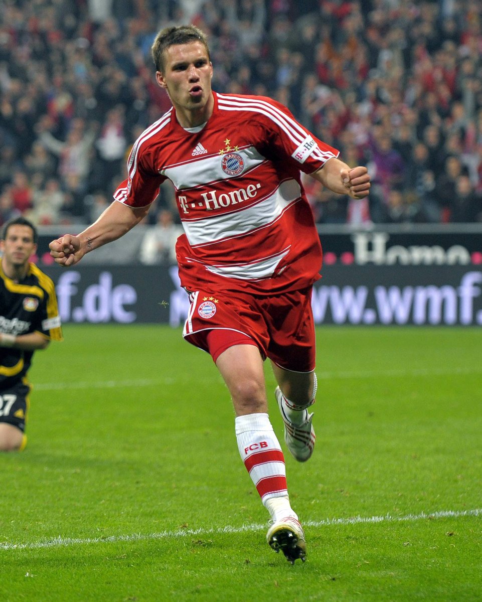 🎶 𝑳𝒖-𝑳𝒖-𝑳𝒖, 𝑳𝒖𝒌𝒂𝒔 𝑷𝒐𝒅𝒐𝒍𝒔𝒌𝒊 ... 🎶

Herzlichen Glückwunsch zum Geburtstag, Lukas #Podolski! 🥳🎊 

#MiaSanMia #FCBayern