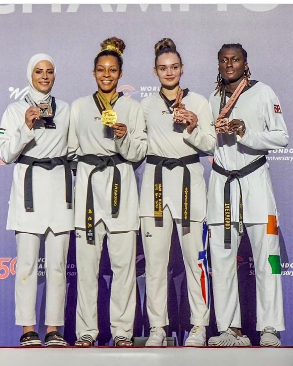 🌟Le travail paie!
Ce titre est le résultat de nombreuses heures de travail. Je suis reconnaissante envers tous ceux qui m'ont soutenue tout au long de cette aventure.Cela prouve qu'avec persévérance et passion, on peut atteindre les objectifs les plus ambitieux.
WORLD CHAMP🥇