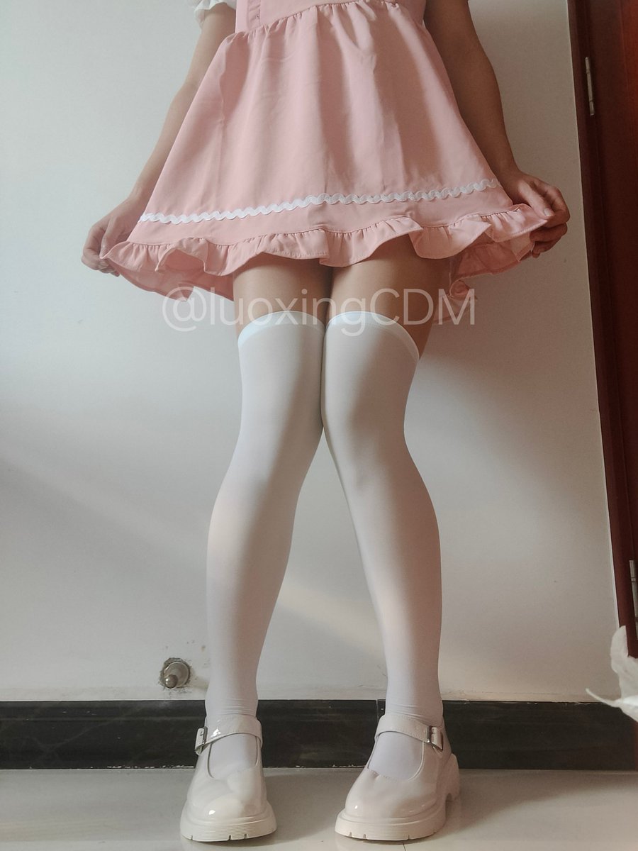 发现老婆是女同换女装和小三4i tweet media