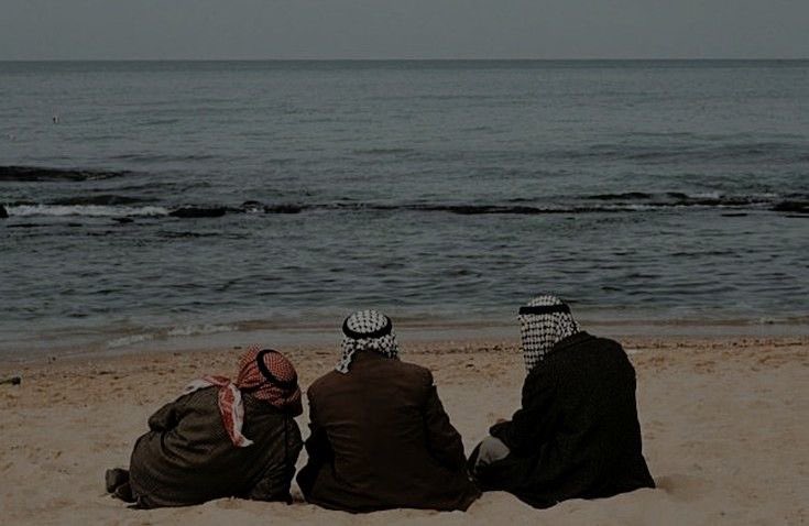 elqumh's tweet photo. "إن تسألوني عن رفاقي إنّهم 
 أُنــسُ الحياةِ وبهجةُ الأيــامِ" https://t.co/Uu33hKDN0J