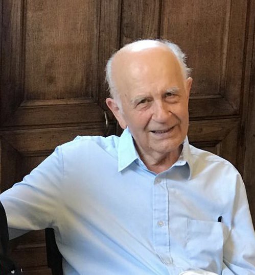 OcchettaF's tweet photo. Fratel Carlo Rizzo è volato in Cielo. Colonna silenziosa della Civiltà Cattolica a partire dalla direzione di p. Sorge; gesuita buono e vero, una vita spesa a servire mentre ci teneva la mano quando scrivevamo. 
Un testimone forse troppo grande da imitare. Un dono enorme per me! https://t.co/LB6eOVH2b4