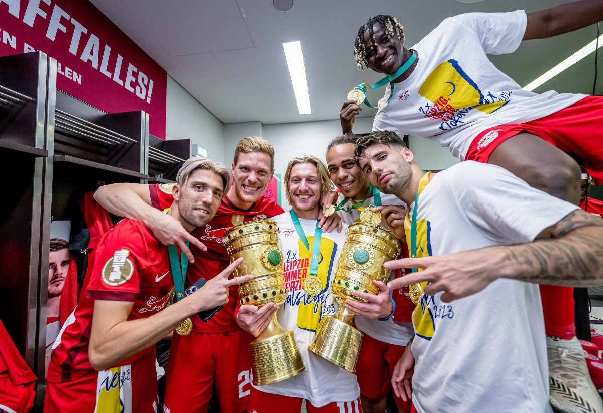 🏆🏆

So stolz auf diese Mannschaft.

#2XLeipzigImmerLeipzig