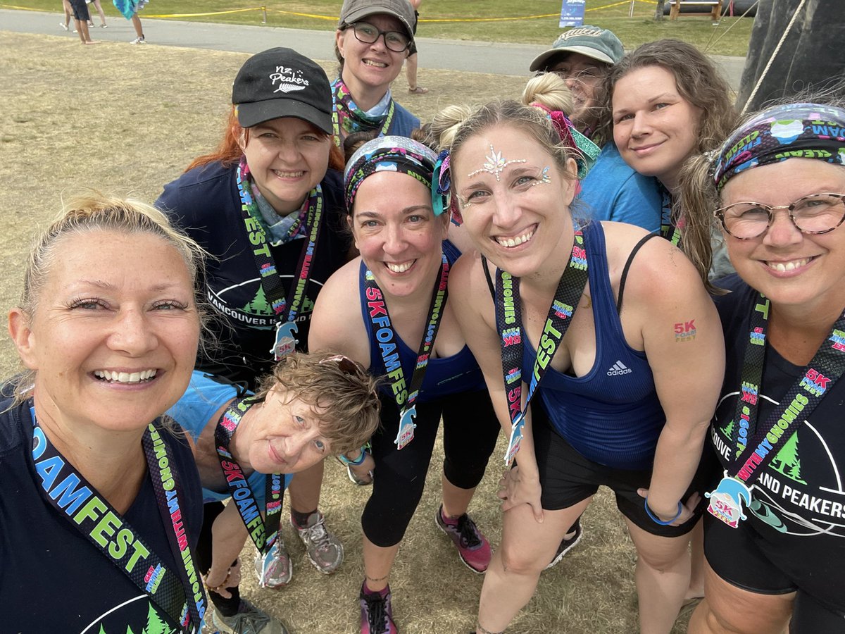 tarastravels's tweet photo. Good, clean (and dirty!) fun today with some of my @vipeakers pals! First obstacle race course I’ve done, and absolutely loved it. Muddy, soapy, and grinning all the way through haha!! 🙌🏼😁💪🏼 #5KFoamFest #TeamVIPeakers #MPC2023 @MyPeakChallenge @SamHeughan #peakerfun #mpc https://t.co/8b4ErAVFDC