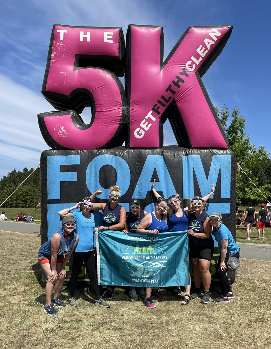 tarastravels's tweet photo. Good, clean (and dirty!) fun today with some of my @vipeakers pals! First obstacle race course I’ve done, and absolutely loved it. Muddy, soapy, and grinning all the way through haha!! 🙌🏼😁💪🏼 #5KFoamFest #TeamVIPeakers #MPC2023 @MyPeakChallenge @SamHeughan #peakerfun #mpc https://t.co/8b4ErAVFDC
