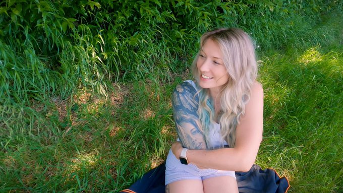 Mein neues Video ist online!! Passend dazu gibt es heute 30 % Rabatt auf die Kategorie Rollenspiele 😈  https://t<a href="/tag/brandambassador"class="tags"><span>#brandambassador</span></a><a href="/tag/mydirtyhobby"class="tags"><span>#mydirtyhobby</span></a>