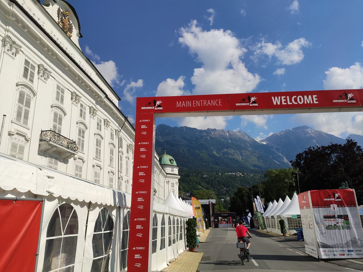 igmebe's tweet photo. Dejamos Innsbruck preparado para los profesionales... la ciudad está preciosa esperando el campeonato del mundo @ingravidosRadio https://t.co/mvkov6byBw