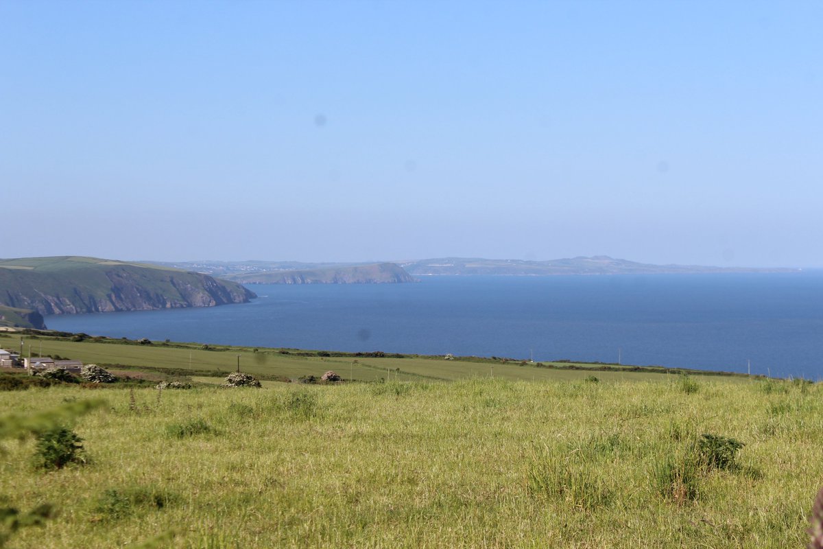 emlynevan's tweet photo. @Jones8Pamela @ItsYourWales @Pembs_Pirate @WalesCoastPath yes . . quad bike view on sheep patrol #Bigni #SundayMorning #Fishguardbay π΄σ §σ ’σ ·σ ¬σ ³σ Ώ https://t.co/Jz1sd1y29W