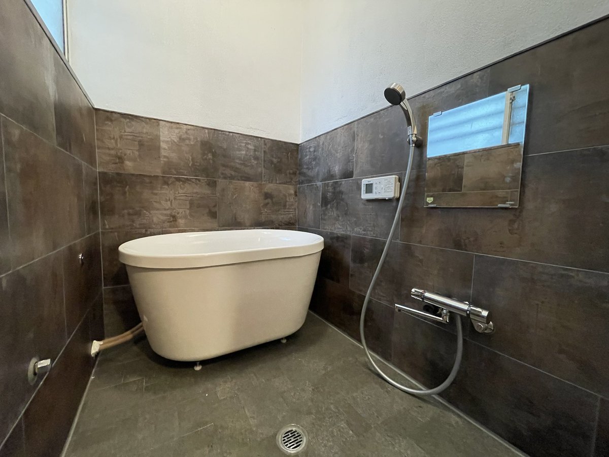 ff_tomoco's tweet image. 練馬区の元ゴミ屋敷。(再建不、駅5分、450万)

もしかして、ようやく終わったのかもしれない。。