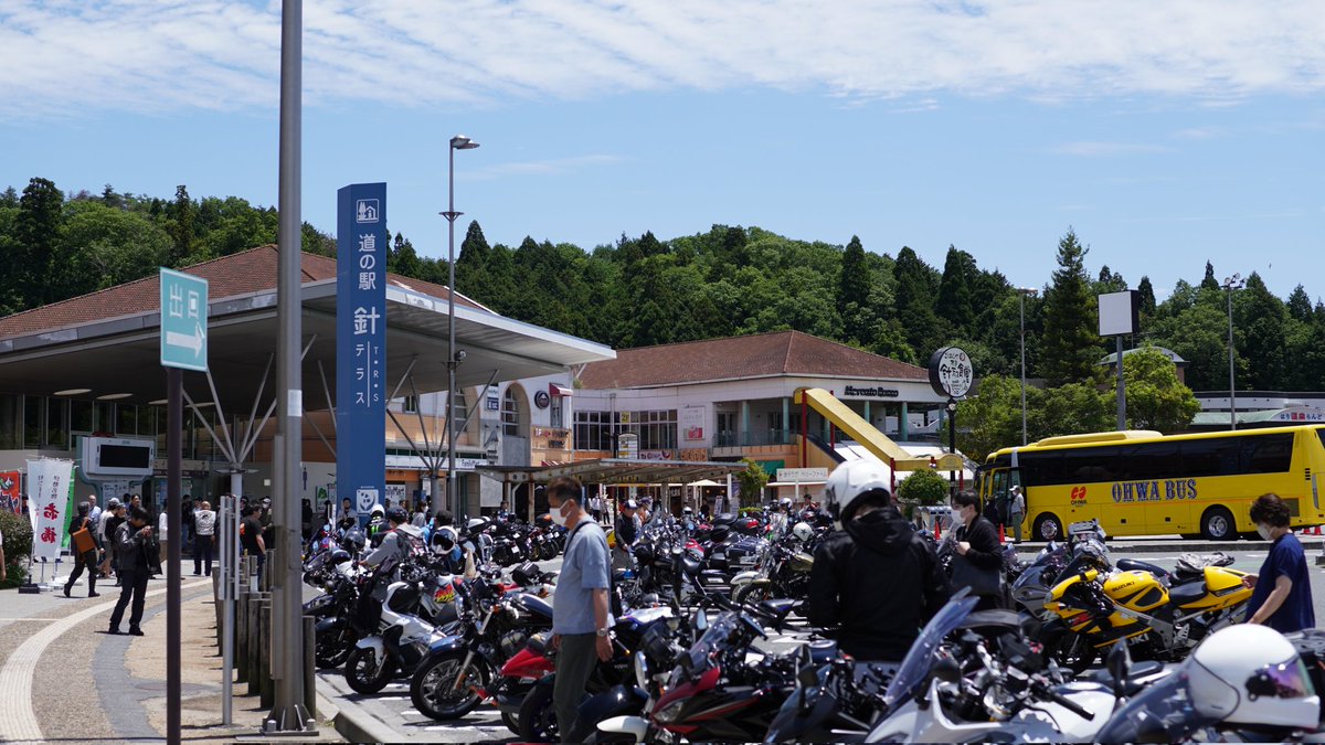 kimagure1290's tweet photo. 友達とツーリング
久しぶりに針テラス行ってきたけど
相変わらすバイク多い！！！ https://t.co/ruc1SHnTic