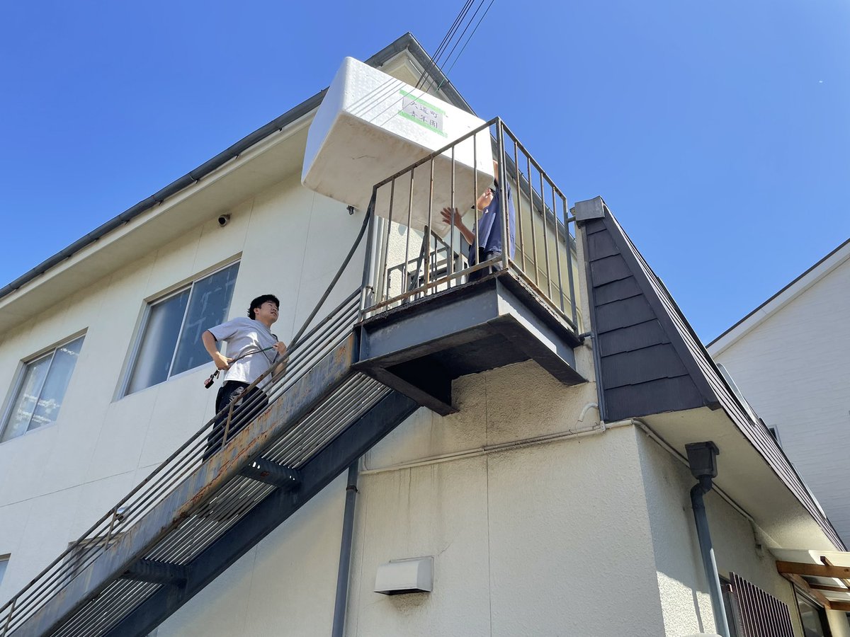 daidouchou's tweet photo. 大道町青年団です🔥
今日は小屋掃除、会館の片付けと大太鼓の面を入れ替えました🇯🇵

なんやかんや祭まで言うてる間ですね！
一致団結で頑張ります🔥🔥 https://t.co/QXQuj0KDAb