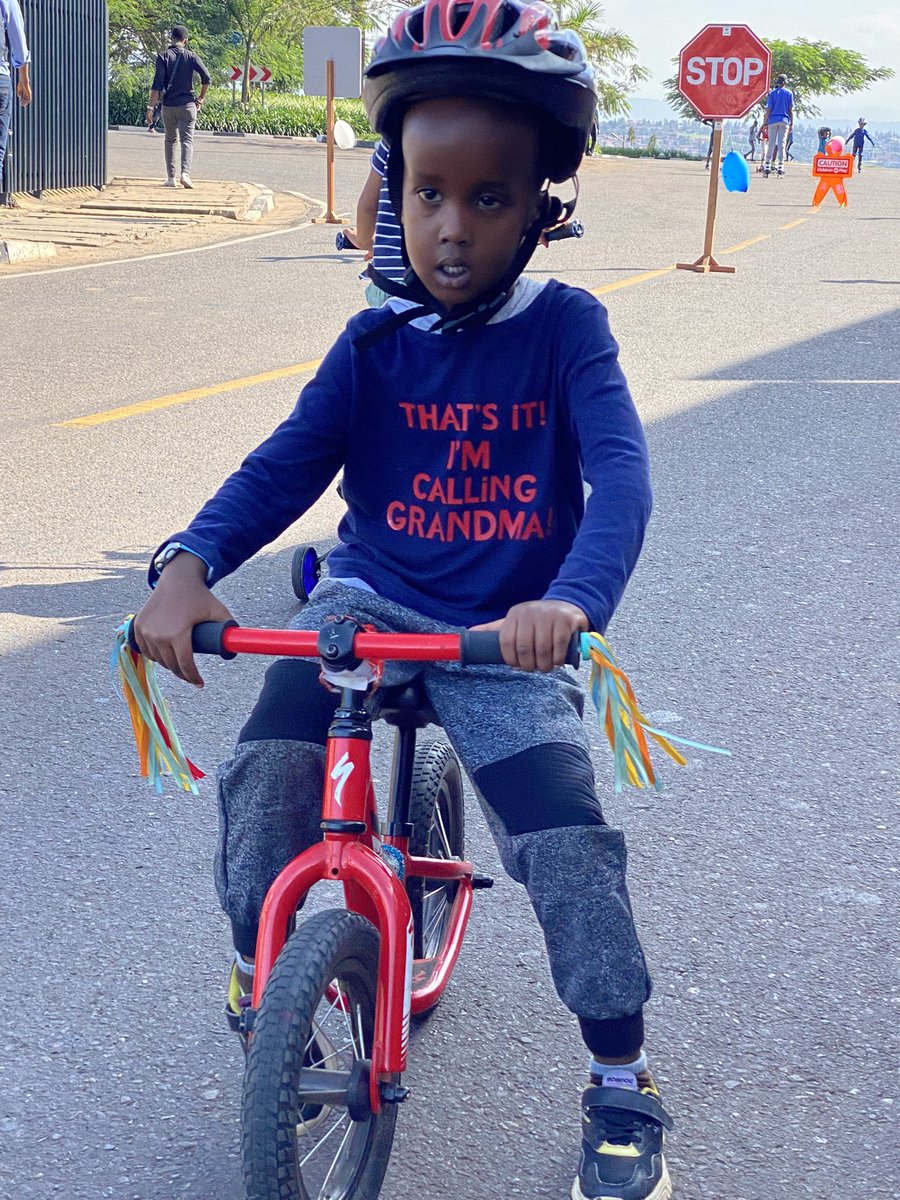 Iam_Mugisha's tweet photo. Thank you @MaguruB , the boys enjoyed today’s car free day . Keep it up . See you in the next one .#Carfreeday @CityofKigali https://t.co/WORjuBNiB7