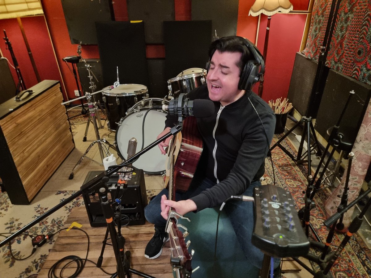 A weekend of acoustic shenanigans with James Hurley. Good vibes and great times