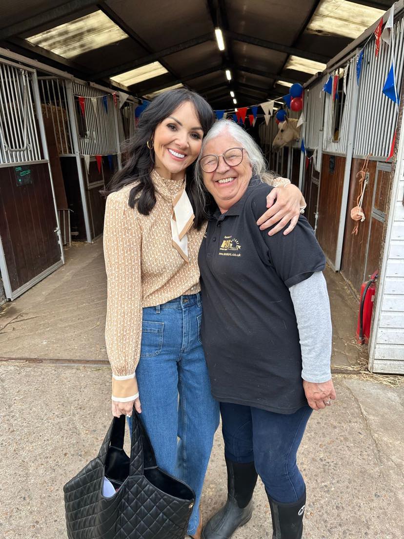 Park Lane Stables tweet media