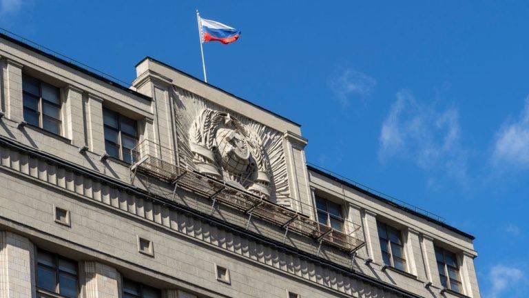 ОХУ-ын Төрийн Думын тэргүүн Вячеслав Володин, АНУ-ын өр нь “бусад үндэстэн, ард түмнийг хуурах” зорилготойгоор зохион байгуулагдсан “дэлхийн санхүүгийн пирамид” болсон гэж мэдэгдэв. coinprice.mn