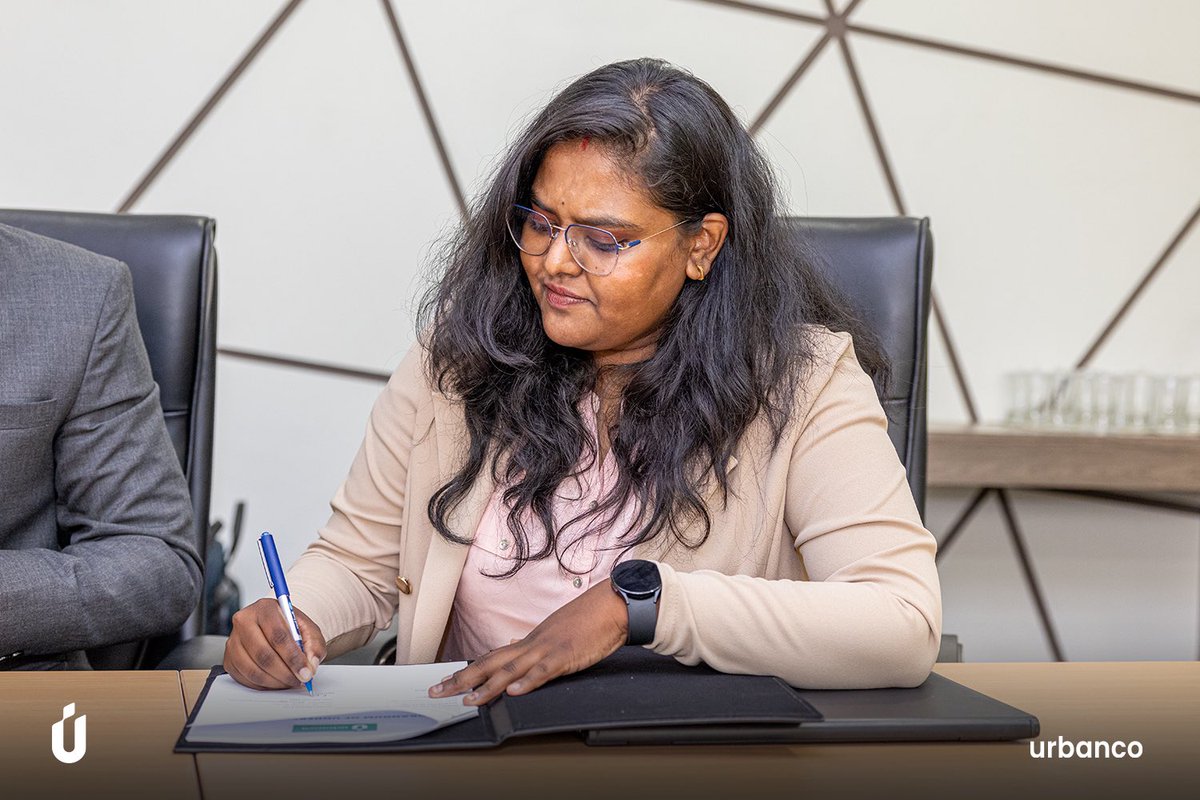 hdcmaldives's tweet image. We are excited to announce the MOU signing with @THubHyd! This will enhance our smart city journey by establishing a technology and innovation bridge! 

#EnablingConnectedCommunities