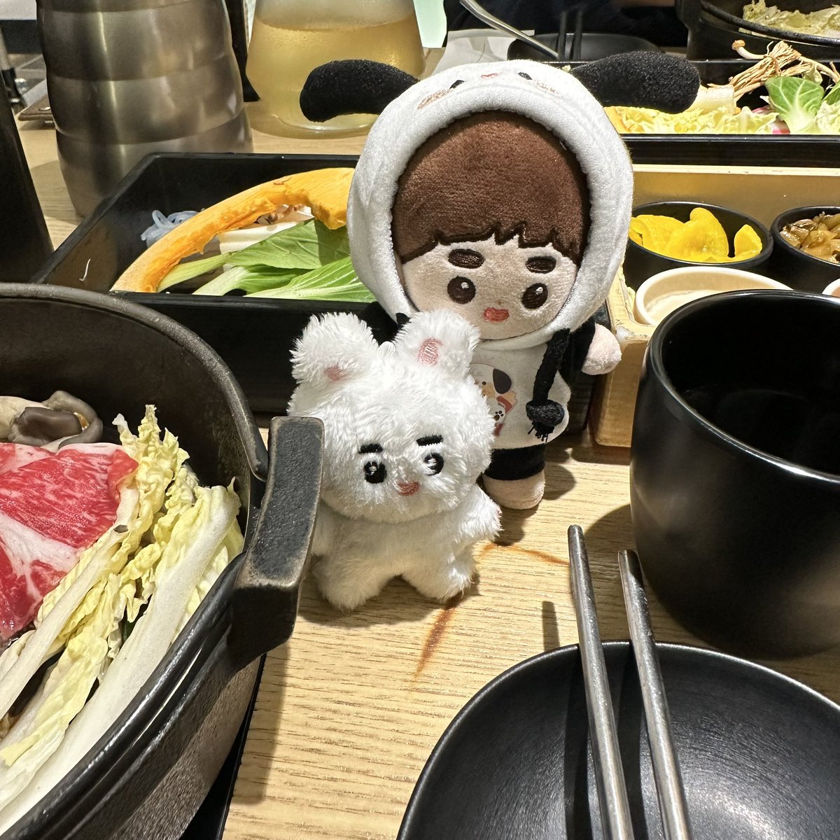 DOH_SOMSOM's tweet image. 맛있는것도 먹고 절도 가고 꼬마즈랑 재밌는 하루를 보냈습니다
#도가네솜뭉치 #됴버니 #뚜꼬마