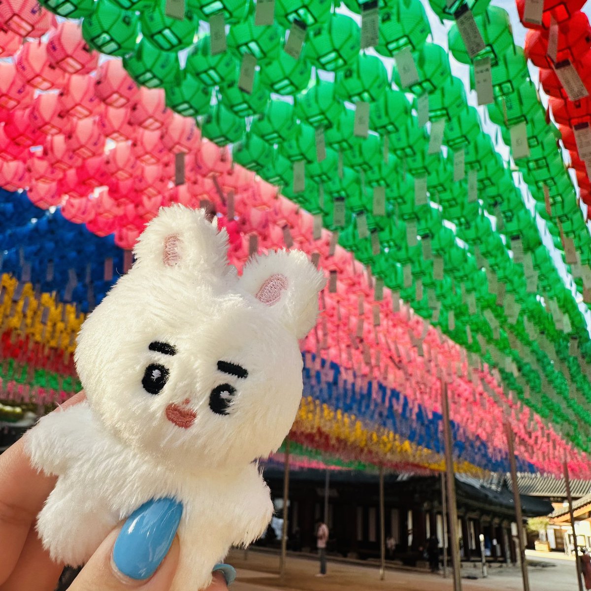 DOH_SOMSOM's tweet image. 맛있는것도 먹고 절도 가고 꼬마즈랑 재밌는 하루를 보냈습니다
#도가네솜뭉치 #됴버니 #뚜꼬마