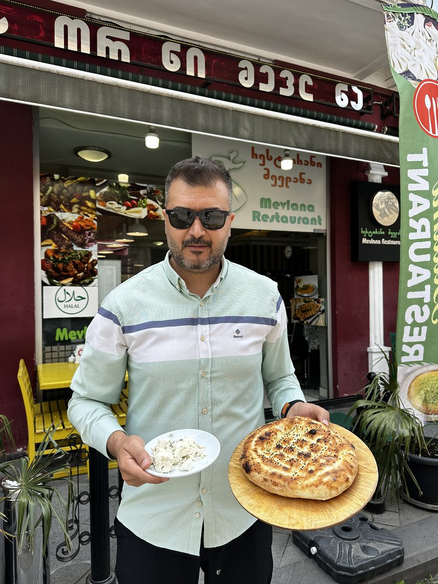 "Dünya Kahvaltı Günü"  mesafe tanımayan otlu peynirimizle Gürcistanda kahvaltı yaparak kutlamak 👏 bize her VAN

<a href="/vantsokurumsal/">Van Ticaret ve Sanayi Odası</a> 
<a href="/NecdetTakva/">Necdet Takva</a>